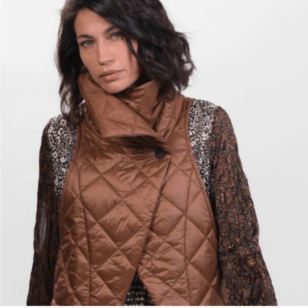 ALEMBIKA Ether Fina Vest, Camel